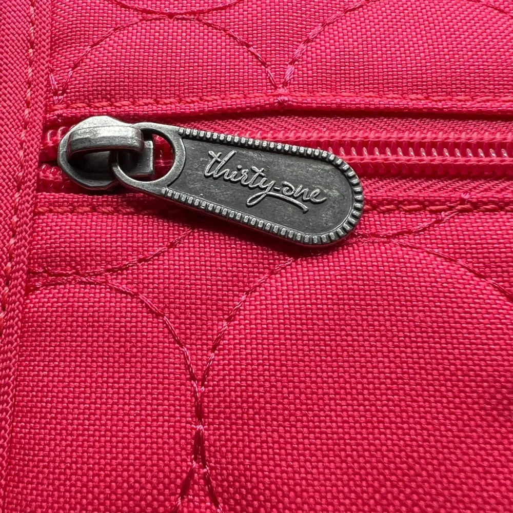 Thirty One Pink “Vary You” Quilted Crossbody Organizer Wallet Bag‎ 7